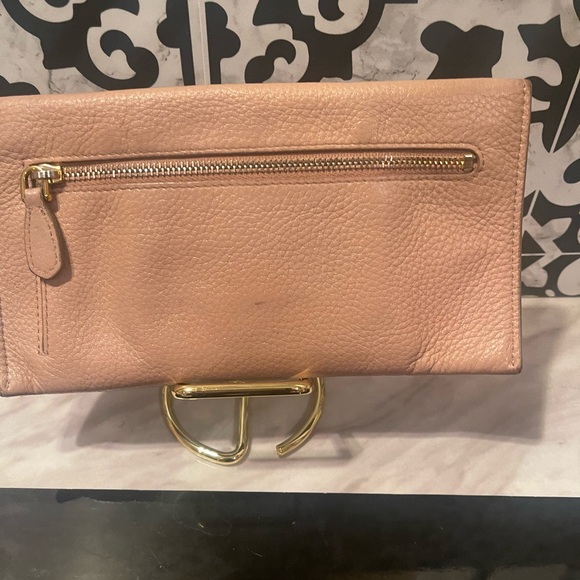 GUC Prada Vitello Move Envelope clutch with unbranded chain - Picture 2 of 7